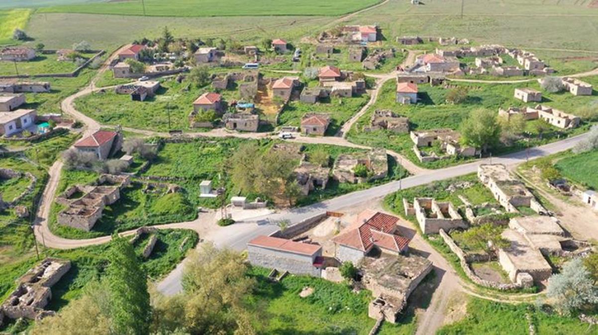 O köyde yalnızca 10 kişi oy kullandı.