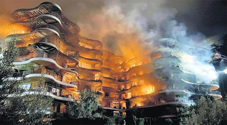 Çıra gibi yanan evlere 6.5 milyon