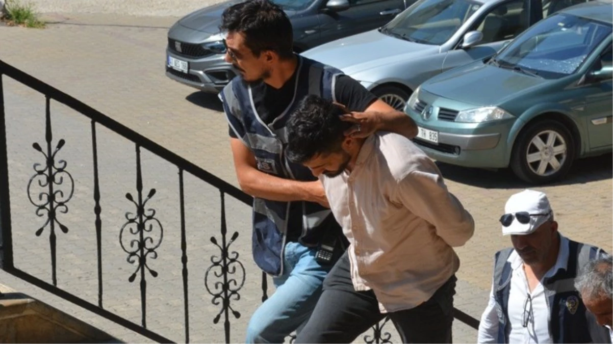 Tartışma vahşetle bitti! Sevgilisinin parmaklarını satırla kesti