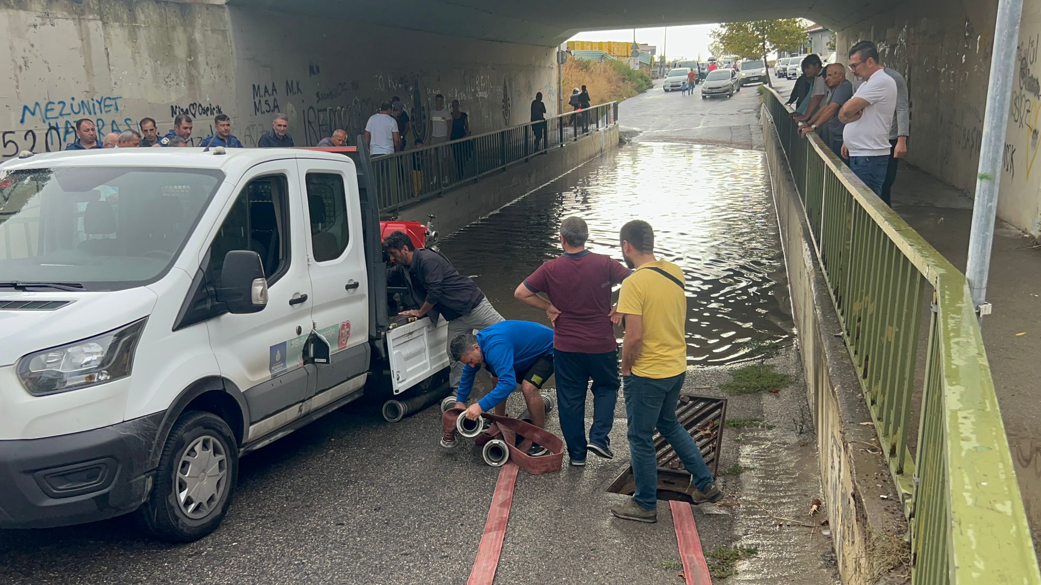 Maltepe'de cadde ve alt geçit göle döndü!