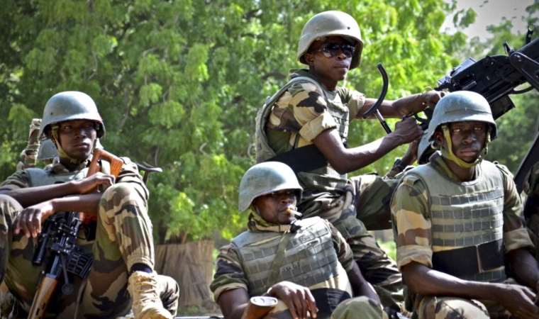 Nijer’de terör saldırısı: 12 asker öldü