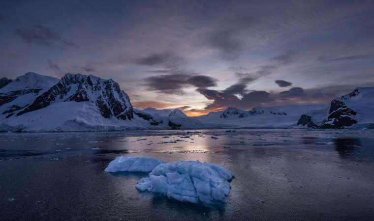 Antarktika’daki deniz buzu seviyesi mevsimsel olarak ‘rekor düşük seviyede’