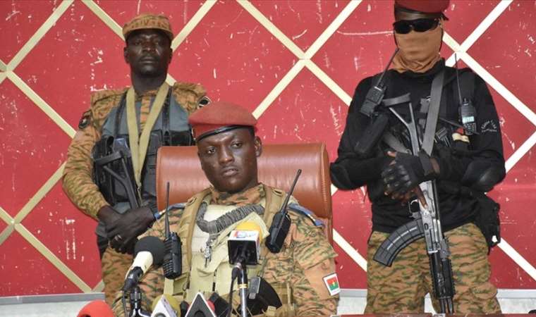 Burkina Faso’da cunta yönetimi, seçimlerin öncelik olmadığını duyurdu