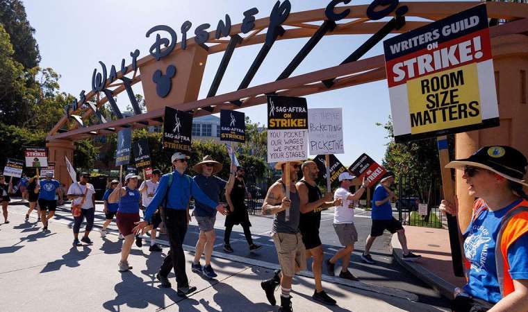 Hollywood’da senaristlerin ‘tarihi grevi’ resmen sona erdi