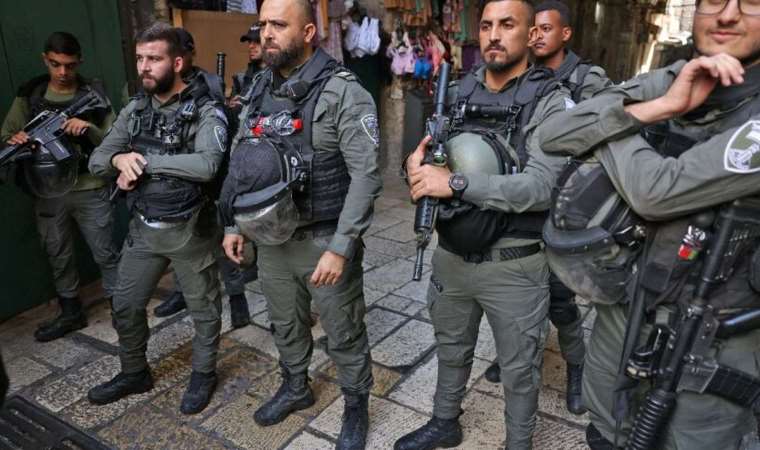 Tel Aviv’de bıçaklı kavga: Çok sayıda yaralı var