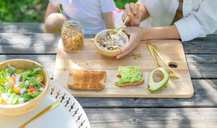 Uzm. Diyetisyen Tezcan, mevsim geçişlerine karşı uyardı: ‘Bağırsaklarımızdaki zararlı mikroorganizma üremesini engellemek için…’