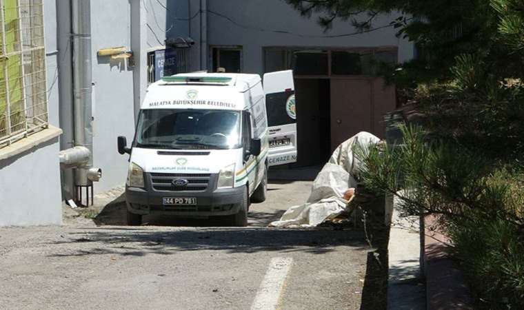 Malatya’da dehşet: 27 yaşındaki genç, göğsünden silahla vurulmuş halde bulundu