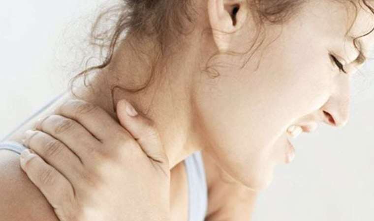 Boyun tutulması: Belirtileri, tedavileri ve önleyici ipuçları