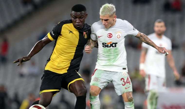 Gerçeğe Cumhuriyet ulaştı… Sahadaki yeşil boyanın sırrı!