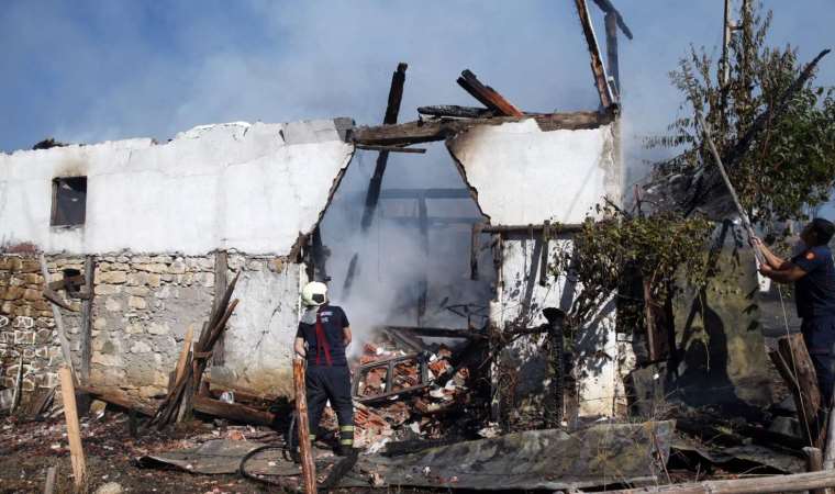 Kastamonu’da acı olay… Felçli kadın evde çıkan yangında hayatını kaybetti!