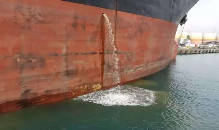 Valilik duyurdu… Küçükçekmece’de denizi kirleten gemiye 31,9 milyon lira para cezası!