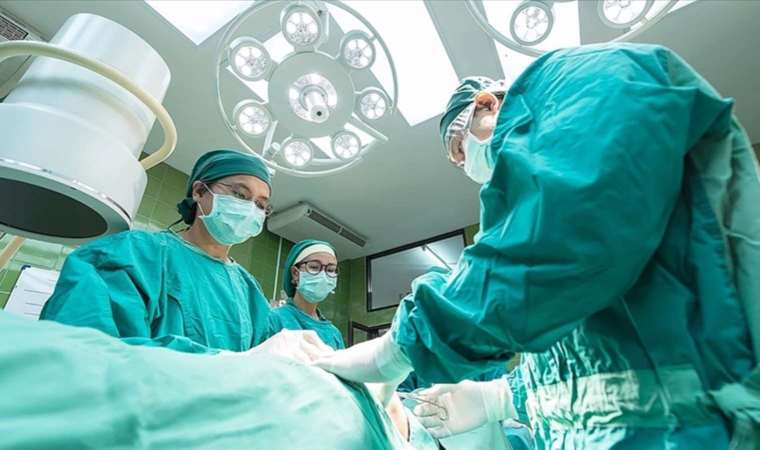 Sağlık Bakanı Koca, bir yılda kaç hastaya kalp nakli yapıldığını açıkladı