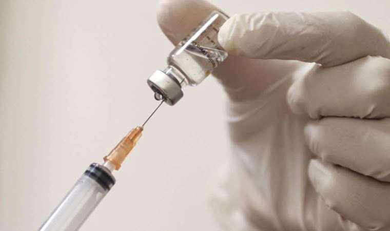 Bakan Fahrettin Koca’nın yalanlamasına karşın depolardaki aşı yetersizliği sürüyor