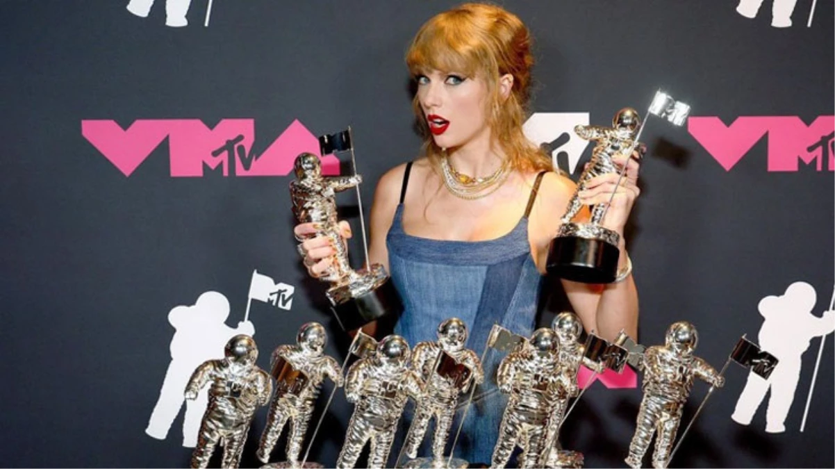 Taylor Swift, MTV Video Müzik Ödülleri’nde 9 ödül kazandı