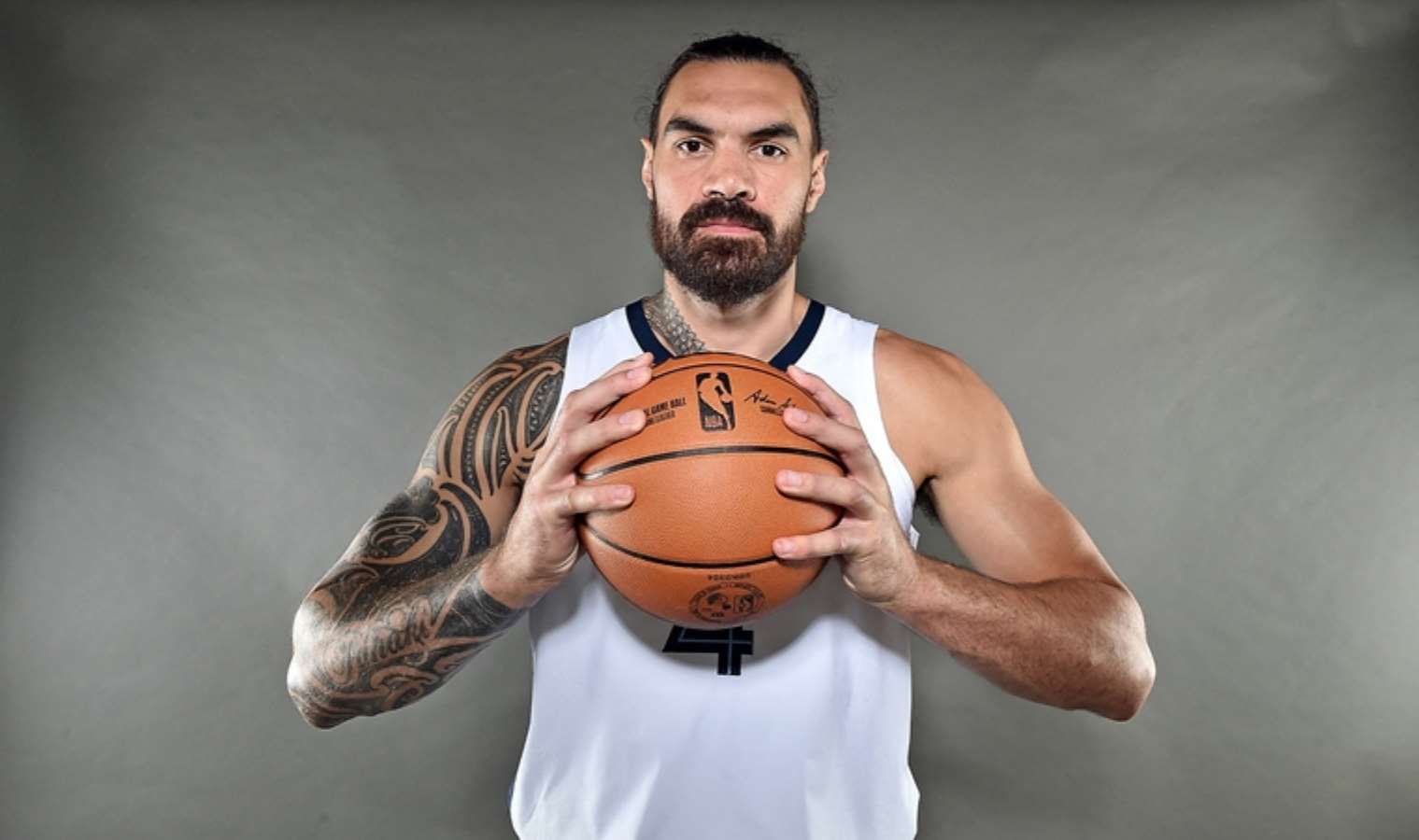 NBA'de şok... Steven Adams sezonu kapattı!