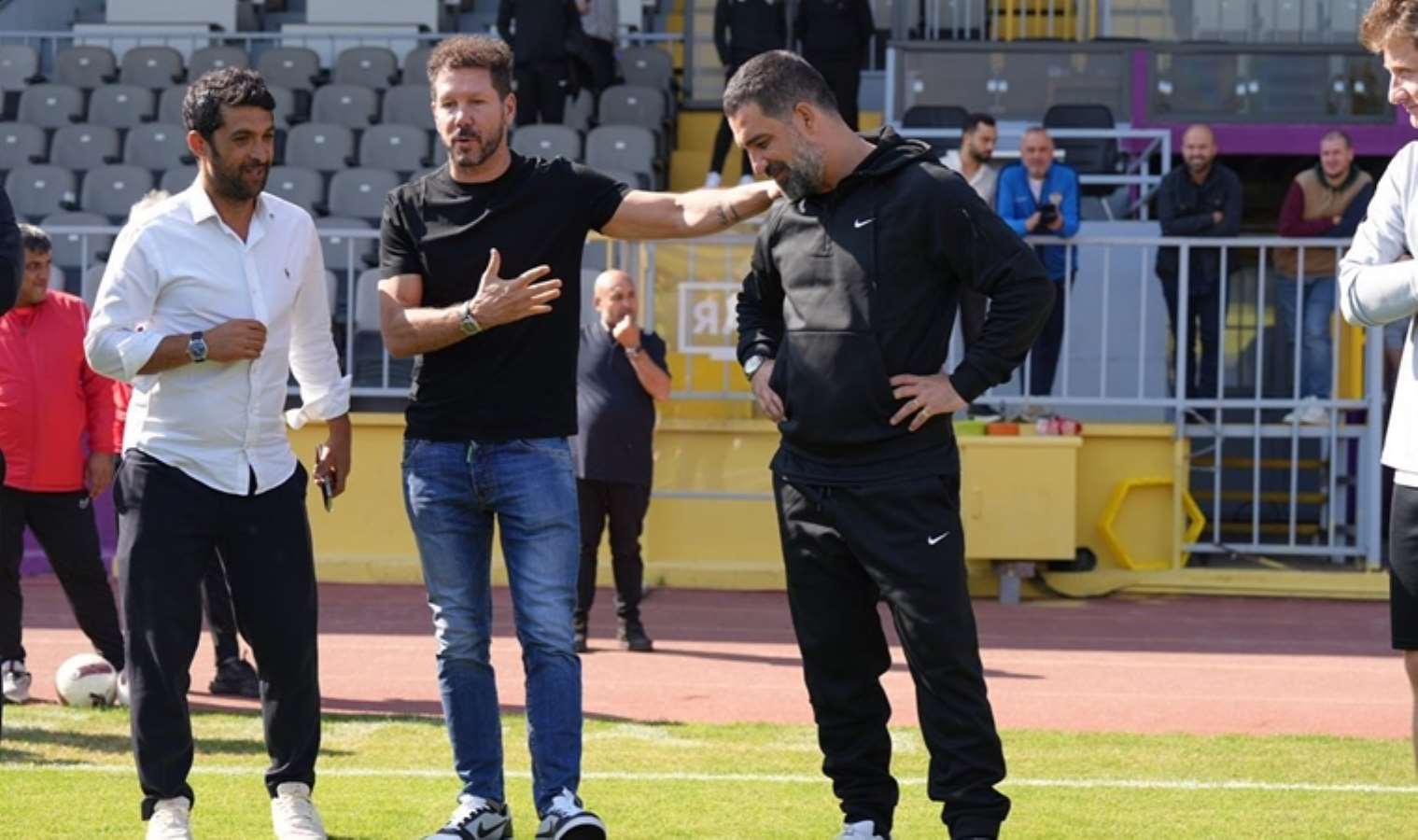 Diego Simeone'den Arda Turan'a ziyaret: 'Seni seviyorum Mister...'