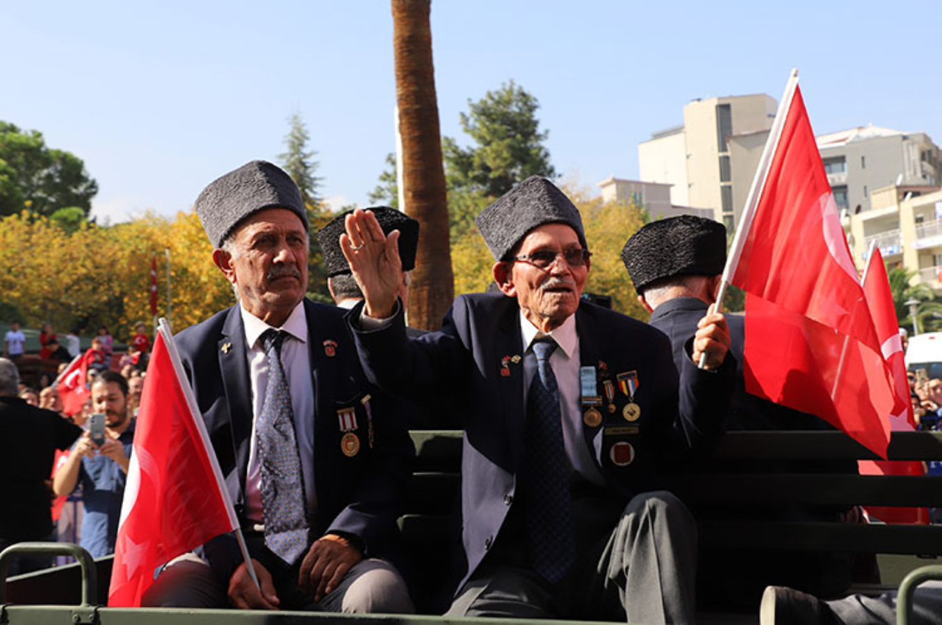 Cumhuriyet'in 100. yılı coşkuyla kutlanıyor: Milyonlar sokaklarda!