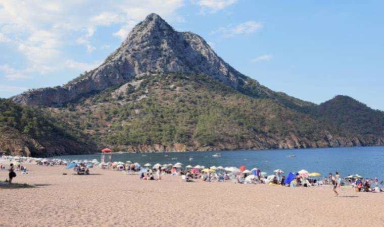 Kamp görünümlü otele kalkan