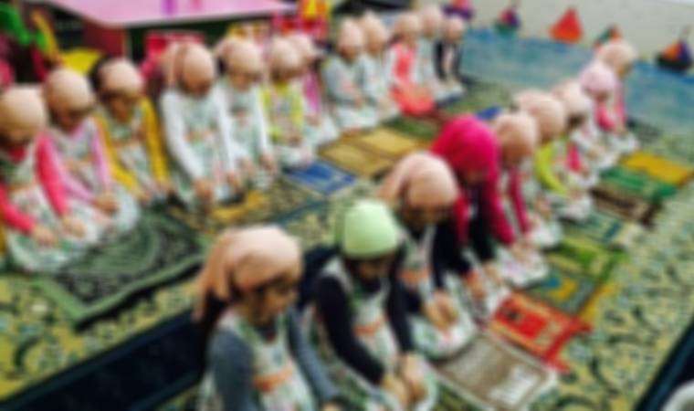 Mescit dayatmasına tepki: Eğitimde adım adım medrese