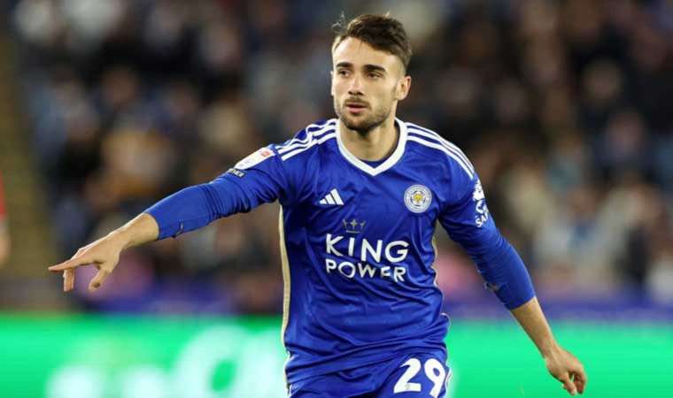 Yunus Akgünlü Leicester’ın bileği bükülmüyor!