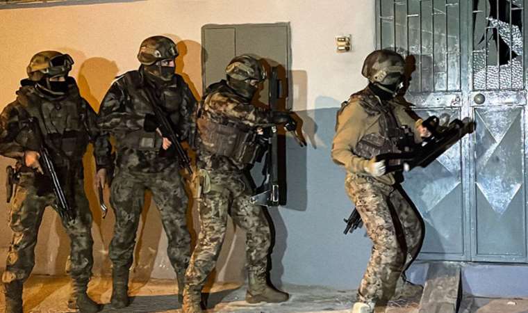 Son Dakika: MİT ve EGM’den 18 ilde terör operasyonu: 90’a yakın gözaltı