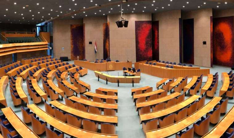 Hollanda’da Filistin özgür olacak ifadesi yasaklandı