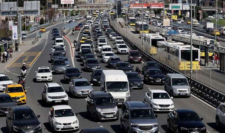 İstanbul’da haftanın ilk günü trafik yoğunluğu