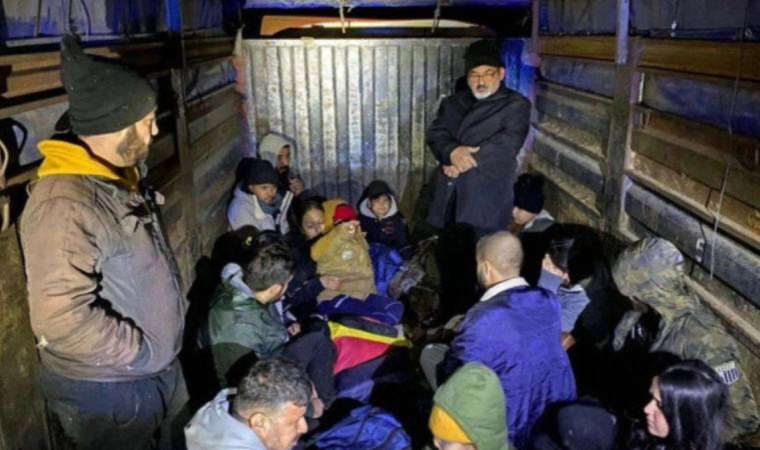 Kırklareli’nde kamyonet kasasında 51 düzensiz göçmen yakalandı