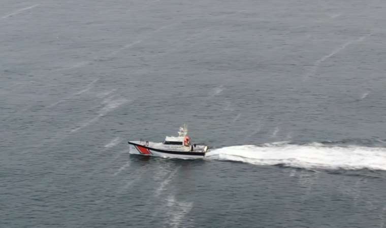 Denizde kaybolan 2 gençten birinin cesedine ulaşıldı