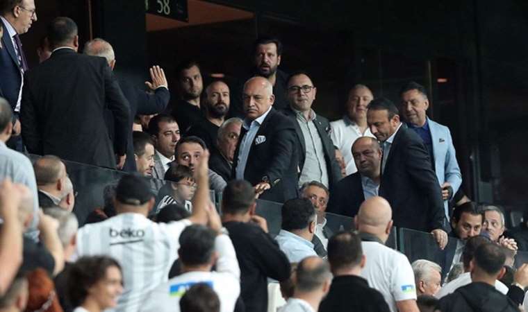 Mehmet Büyükekşi, Beşiktaş maçında yaşananları anlattı: Ahmet Nur Çebi’ye parmak salladı mı?