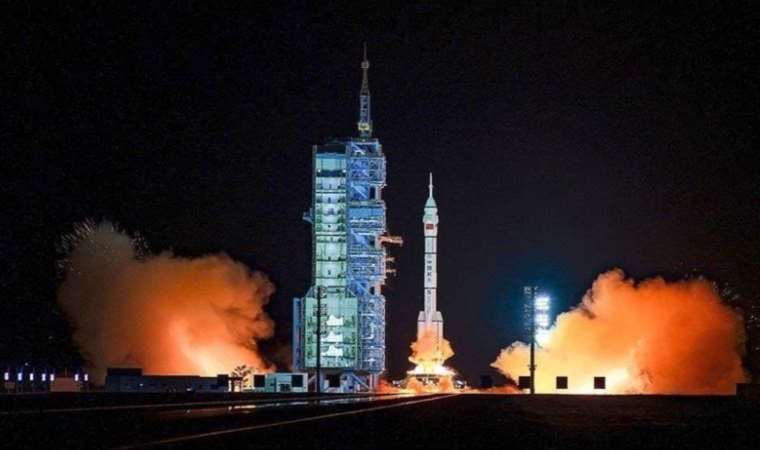 Çin’in taykonot ekibi Dünya’ya geri döndü