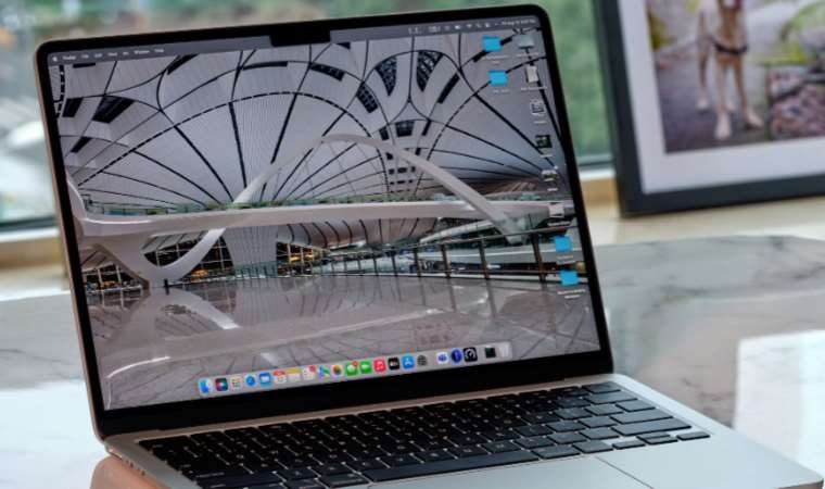 MacBook Pro’da ekran yenileme hızı nasıl değiştirilir?