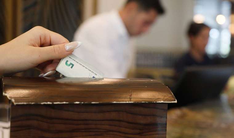 Antalya’da turistlerin bahşiş alışkanlıkları: Kim ne kadar bahşiş veriyor?