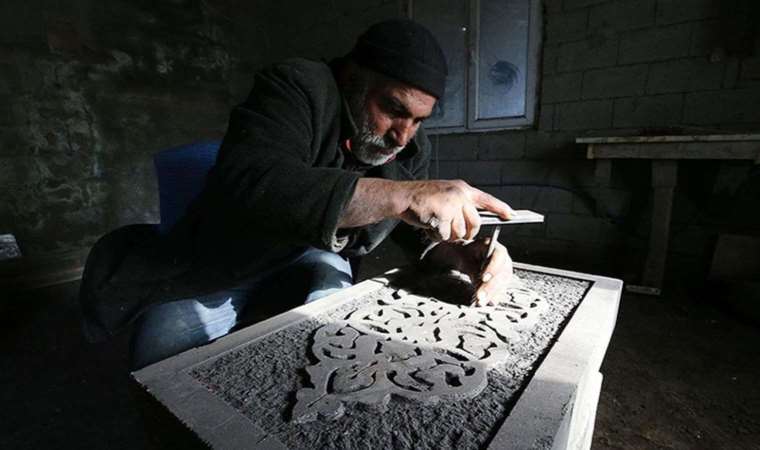 UNESCO Kültürel Miras Listesi’nde bulunan Ahlat taş işçiliği yaşatılıyor