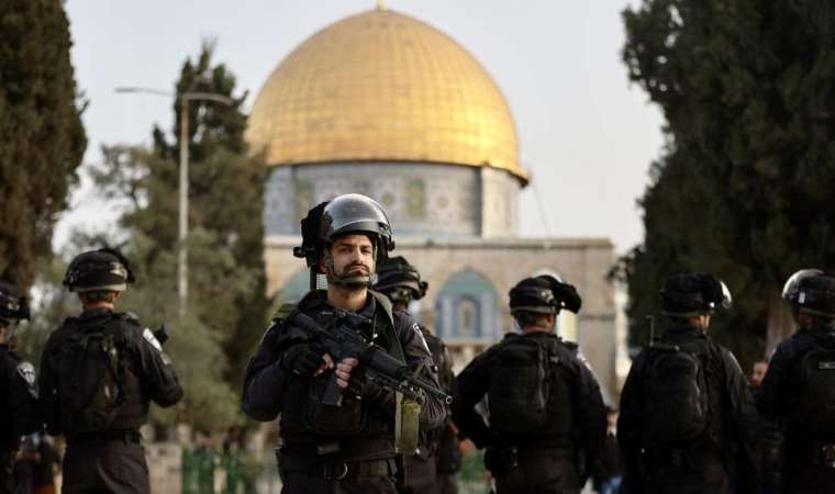 Mescid-i Aksa’da üçüncü cuma: Girişlere izin verilmedi