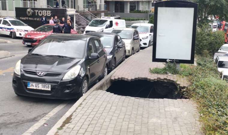 Şişli’de kaldırım çöktü: Çukura düşen kadın yaralandı