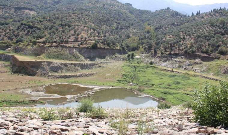 İzmir’de kuraklık alarmı… Baraj tamamen kurudu!