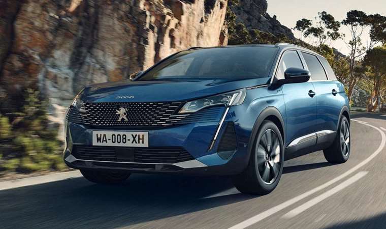 Peugeot 3008 ve 5008 hibrit Türkiye’de: 1.2 motor 100 kilometrede 85 lira…