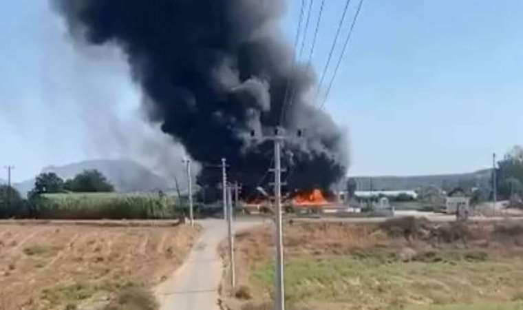 Gökyüzü kara dumanlarla kaplandı… 1 kişi yaralandı!