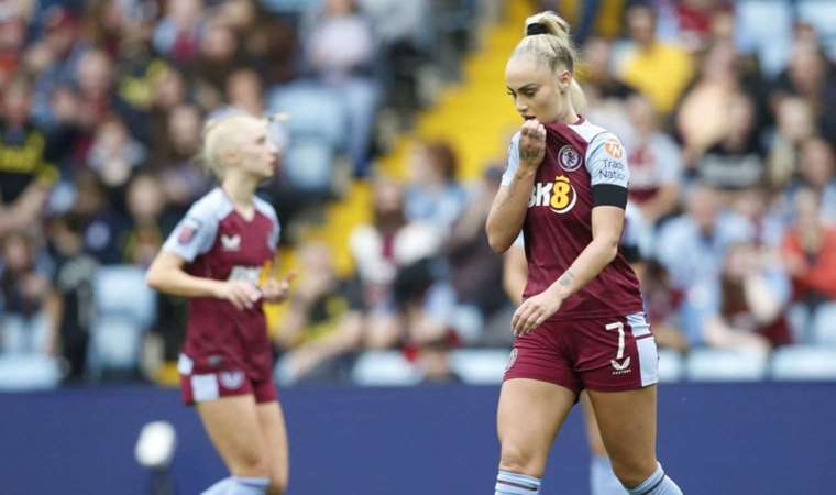 İsviçreli futbolcu Alisha Lehmann’a ahlaksız teklif!