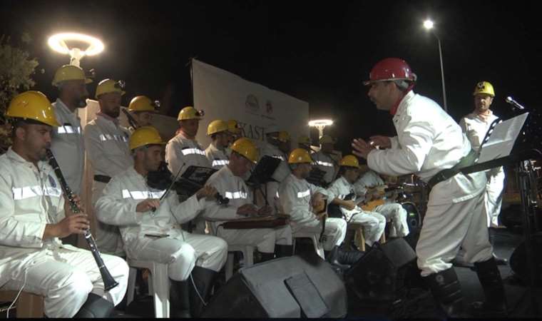 ‘Sivil toplum köyü’, madenciler korosu eşliğinde açıldı