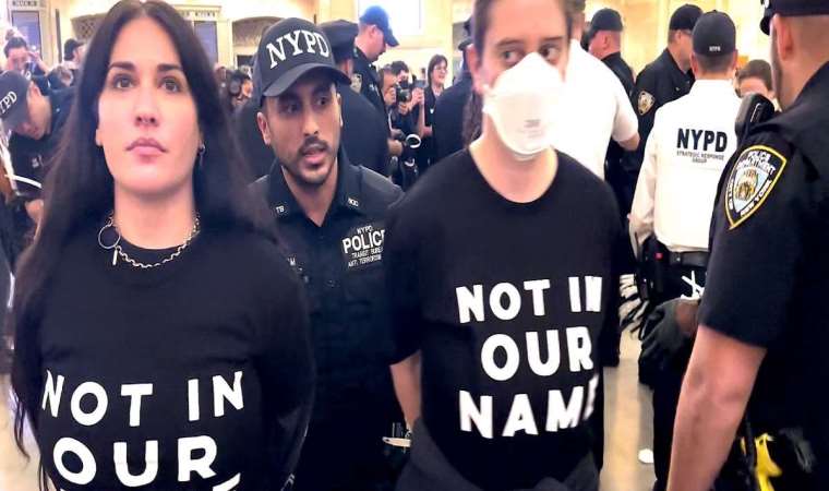 Ateşkes çağrısı yapan Yahudilere ters kelepçe gözaltı!