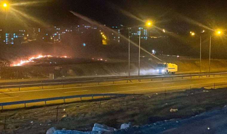 Anız yangını TOMA ile söndürüldü!