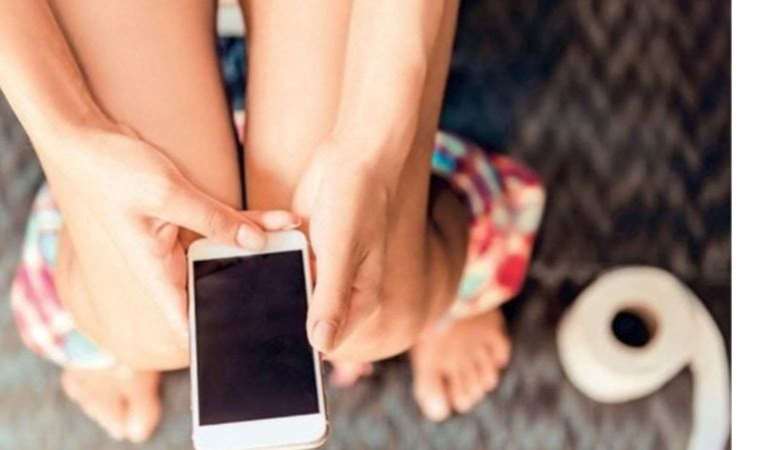 Telefonla tuvalete girenler bir kez daha düşünün!