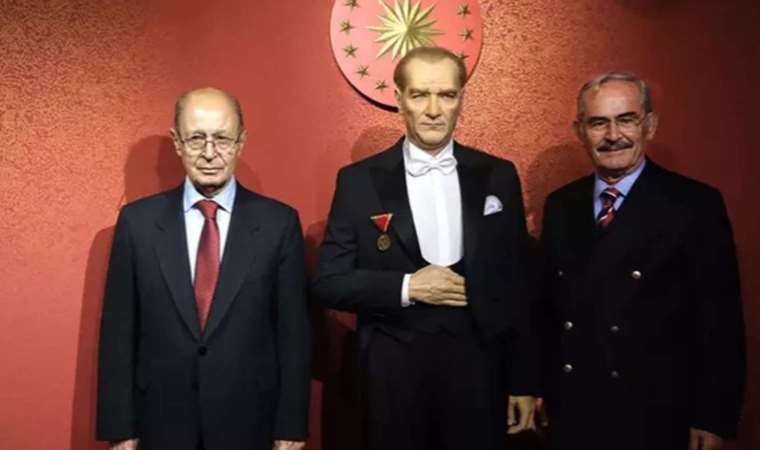 Eski Cumhurbaşkanı Sezer, Eskişehir’de balmumu müzesini gezdi