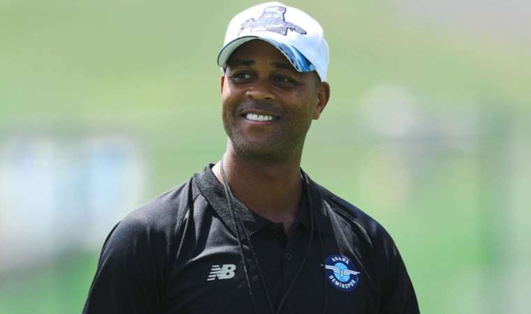 Patrick Kluivert’tan Trabzonspor’a gözdağı!