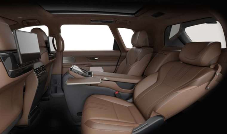 Toyota bu kez Rolls-Royce’u kafa tutuyor: Century çok iddialı geliyor!