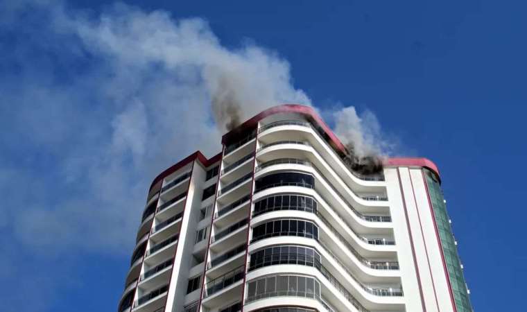 14 katlı binada korkutan yangın… Kontrol altına alındı!
