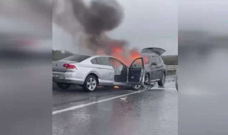 Kocaeli’de 5 araç birbirine girdi, 2’si alev aldı: 4 yaralı