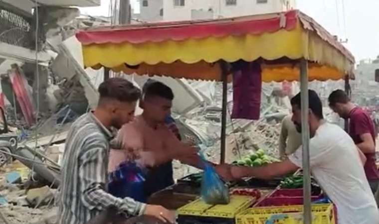 Gazze’de dükkanlar yıkıldı: Tezgahta satış başladı